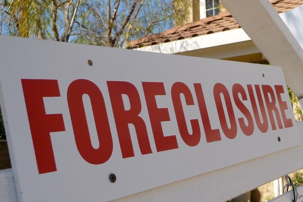 Bay State Foreclosures Sink 20 Percent as Rest of U.S. Feels the Squeeze