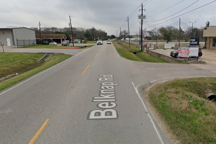 Belknap Office Park Killing Has Houston Cops Hunting Two in Midday Mission Bend Shooting