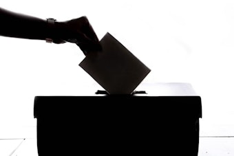 Belmont Vote Center Left Wide Open, Rattling Voters Before Primary