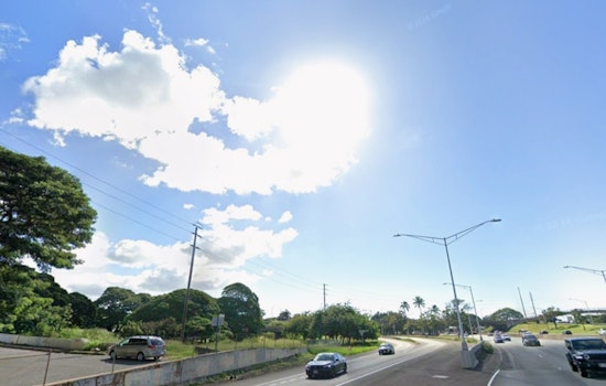 Big South Swell and Peak Tides Threaten to Swamp Honolulu’s Shoreline