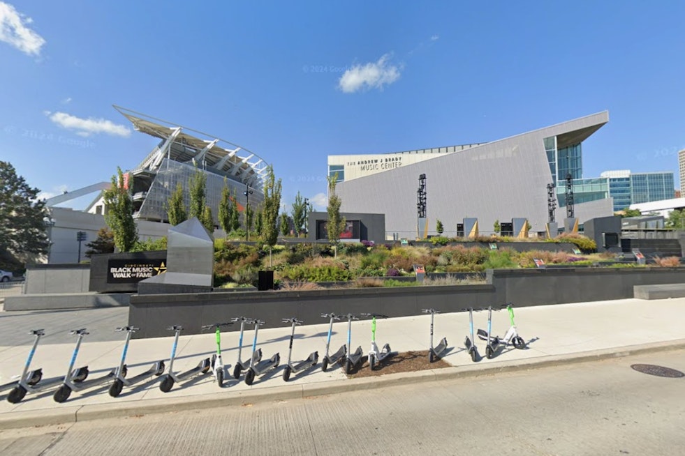 Black Music Royalty To Take Over The Banks As Cincinnati Plans Walk Of Fame Party