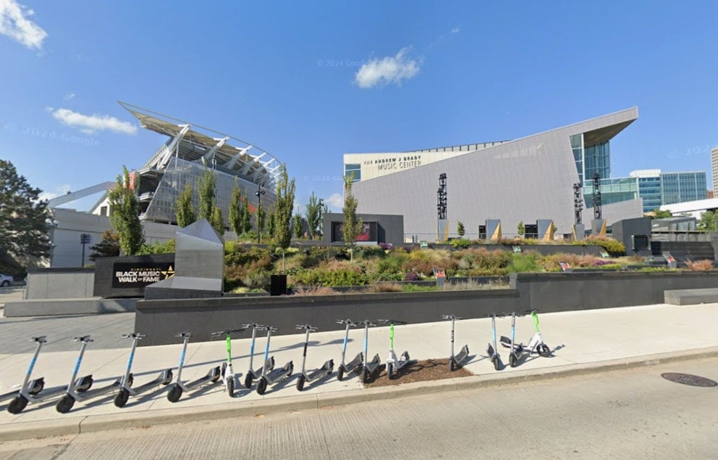 Black Music Royalty To Take Over The Banks As Cincinnati Plans Walk Of Fame Party