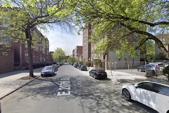 Blood Trail On E. 207th As Trio In Black Vanishes After Norwood Face Slashing