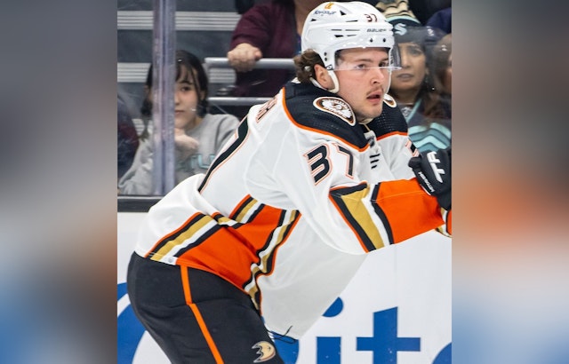 Blues Steal Mason McTavish, Still Snag Two First-Rounders