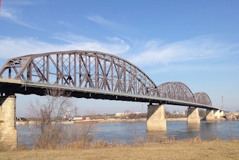 Grim Find Under McKinley Bridge as Crews Haul Body From Mississippi