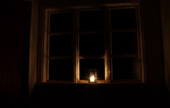 Borderland Blasted As Sudden Storm Knocks Thousands Off The Grid