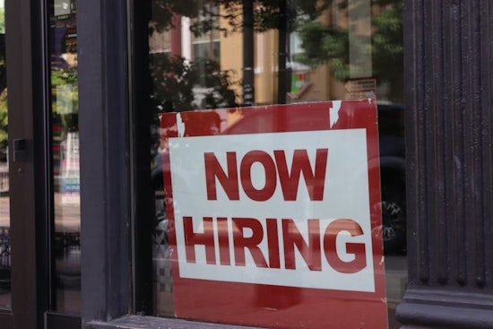 Bosses Post Near Two-Year High in Open Jobs but Hold Back on Hiring
