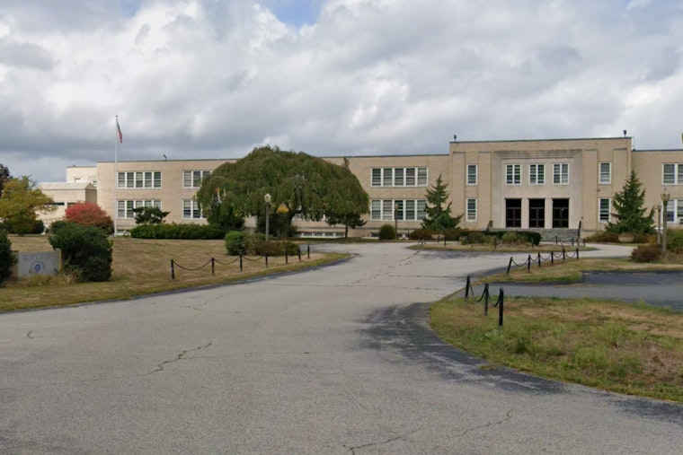 Boston Developer Moves In on Long-Empty Kingston School Campus
