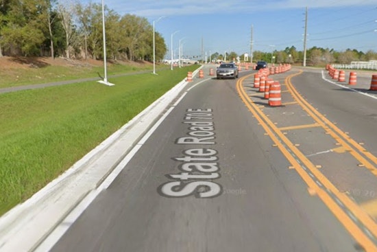 Bradenton Cyclist Dies on SR 70 While Stopped to Fix Bike