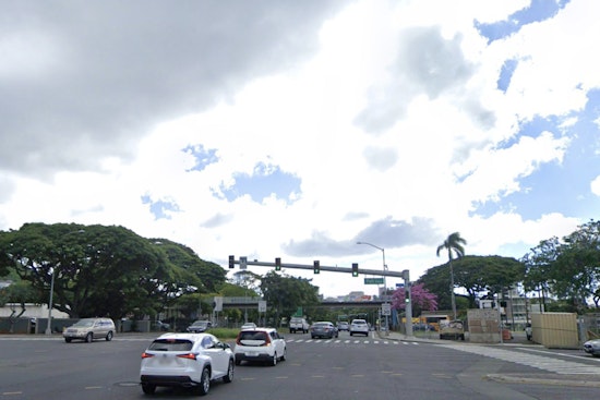 Breezy Honolulu Braces As Big South Swell Lines Up For Weekend
