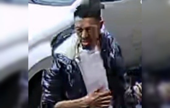 Bronx Daylight Chain Snatch: Cops Hunt Man Who Robbed 14-Year-Old