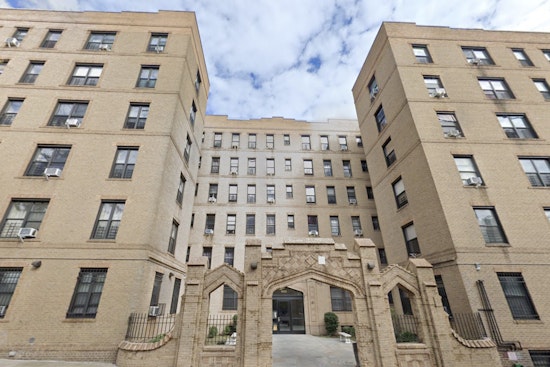 Brooklyn Tenants Say They’re ‘Prisoners’ In Building With Busted Elevators And No Gas
