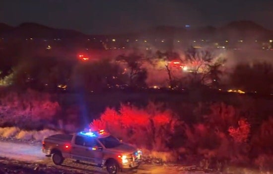 Brush Blaze Erupts Off I‑17, Sends Crews Scrambling In North Phoenix