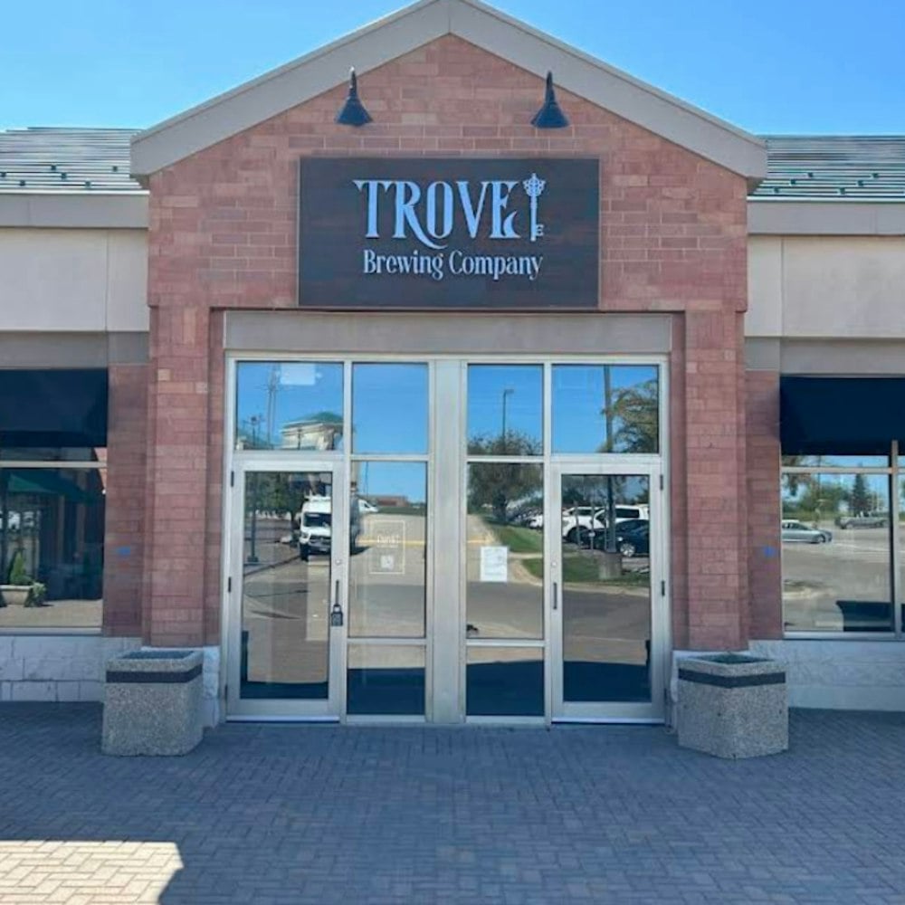 Burnsville Brewery Hits Chapter 11, Keeps Pouring Pints