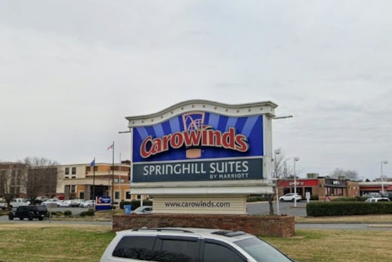 Carowinds Rip Roarin' Falls, Record 100‑Foot Mega Drop