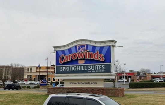 Carowinds Rip Roarin' Falls, Record 100‑Foot Mega Drop