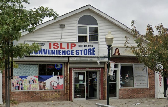 Central Islip Strip Mall Inferno Leaves Cop And Firefighter Hurt