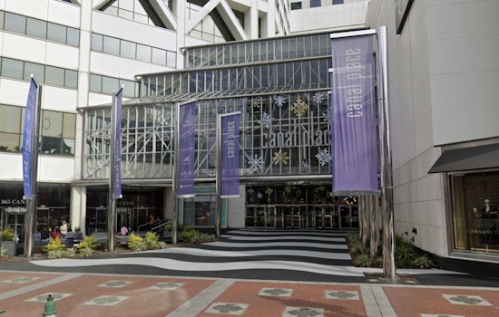 Chaos at Canal Place: New Orleans Immigrants Funneled Into ‘Mega’ Court Hearings