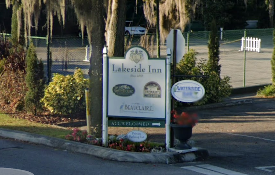 Cheeky Monkey Crashes Porch Party At Mount Dora's Lakeside Inn