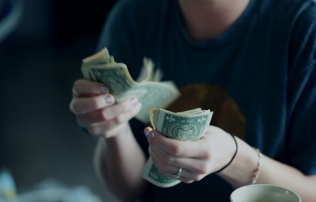 Chicago Paycheck Jolt As Minimum Wage Climbs To $17.05 An Hour
