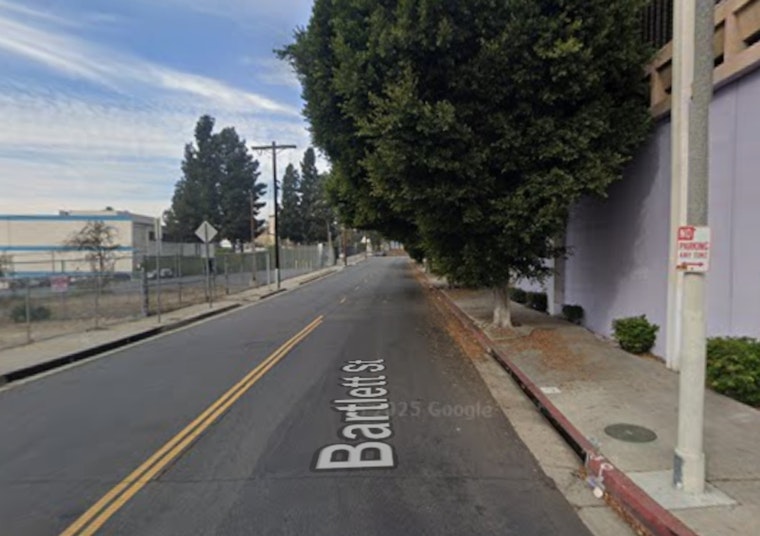 Chinatown Rubbish Fire Near Bartlett St | LAFD Alert