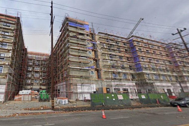 Chinatown's Parkline Sneaks Open With 376 Modular Apartments by the Park