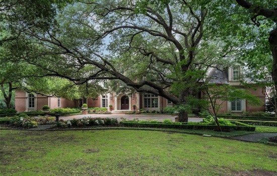 Cinemark Mogul Lee Roy Mitchell Quietly Unloads Preston Hollow Movie Palace