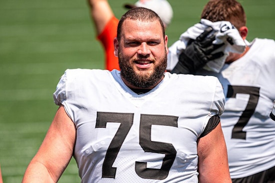 Cleveland Rocked as Browns Ironman Joel Bitonio Calls It a Career After 12 Seasons
