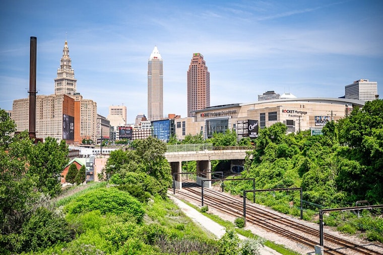 Cleveland Sizzles Friday Before Saturday Storms Crash The Party