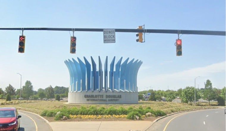CLT Prepares For Busy Fourth Of July Travel, TSA Tests E‑Gates