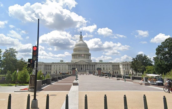 Connecticut Senators Push $25 Federal Minimum Wage Plan