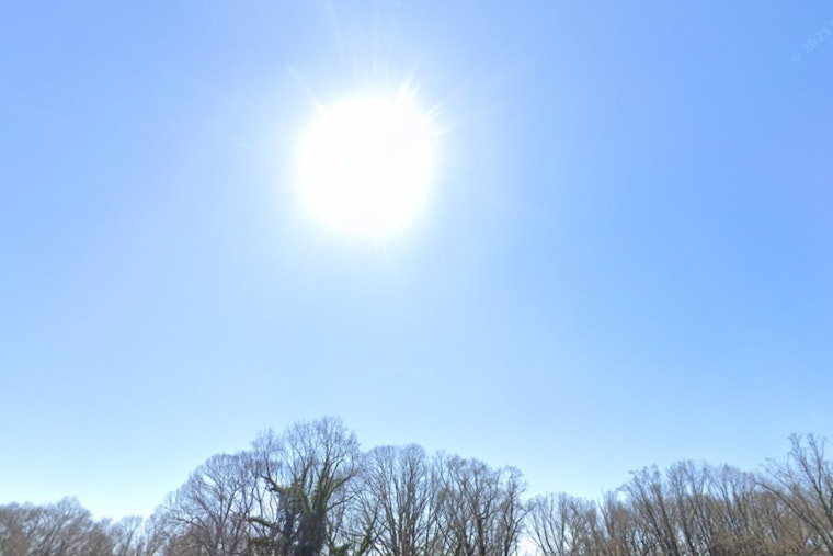 Cool Morning, Flag‑Snapping Breezes As Atlanta Heats Up Before Stormy Return