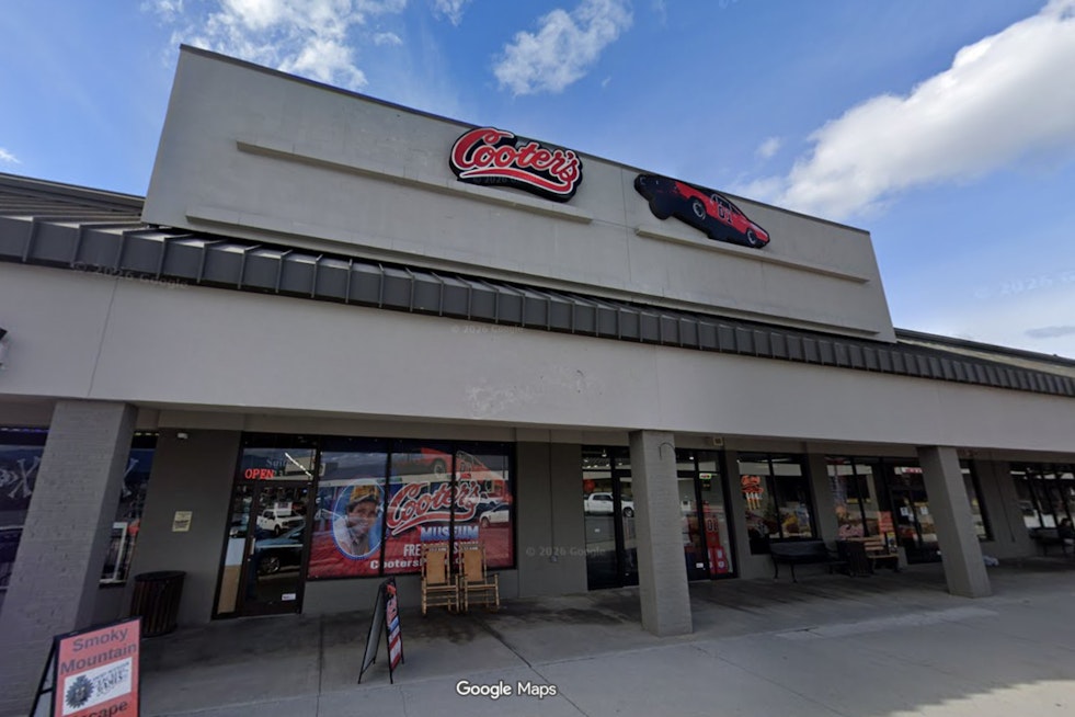 Cooter's Place Pigeon Forge Closing at Year's End