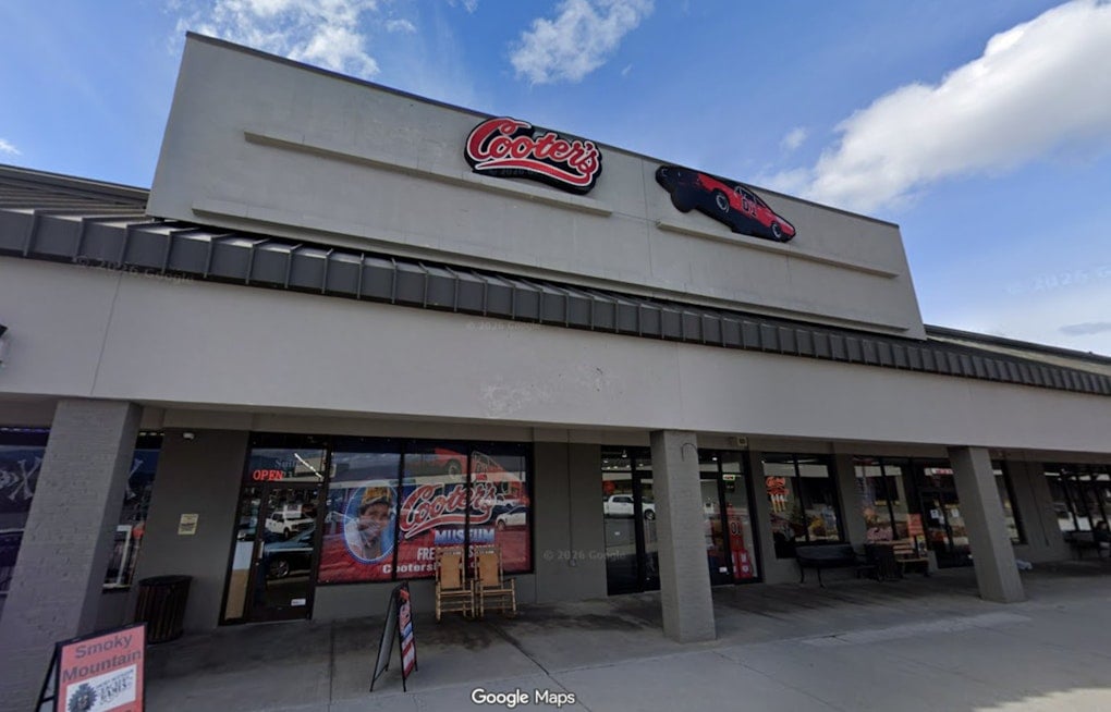 Cooter's Place Pigeon Forge Closing at Year's End