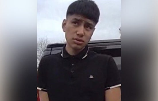 Cops Hunt 17-Year-Old After Pre-Dawn Killing On South Federal