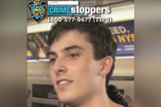 Cops Hunt Suspect in Sex Abuse of Rider on R Train Near 28th Street