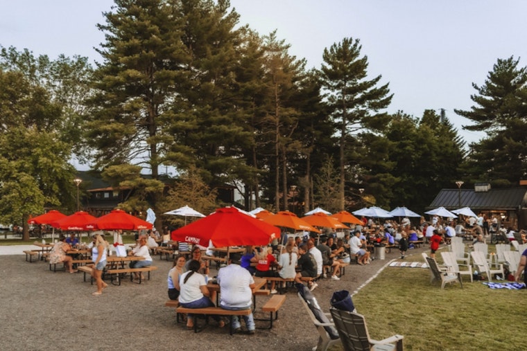 Cottleville Farmhouse Tavern Lures Road Trippers With Whiskey And Wood-Fired Feasts