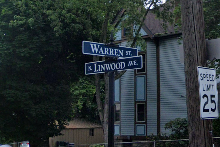 Crafton Cops Lock Down North Linwood, Tell Residents to Stay Inside