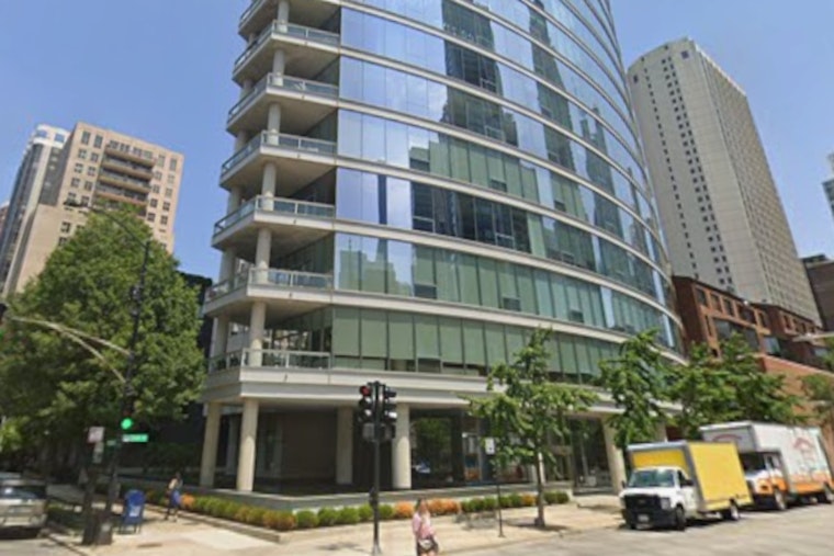 Crown Heir Quietly Offloads Swanky Oak Street Condo