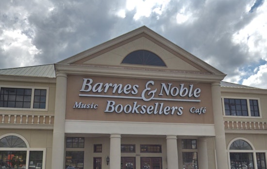 Cumberland Barnes & Noble Mobbed As 30-Year Book Haven Gives Way To Gas And Sandwiches