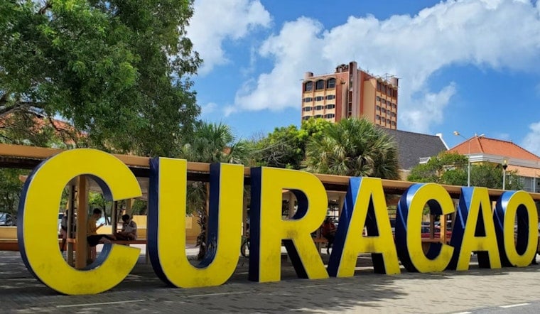 Curaçao’s Blue Wave Takes Over Houston Overnight