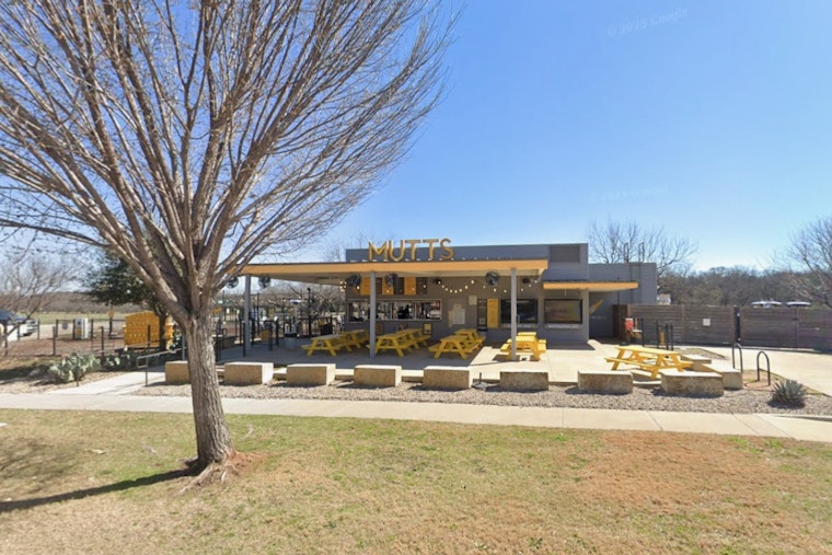 Dallas Fort Worth Dog Bar Mutts Shutters Overnight, Stuns Regulars