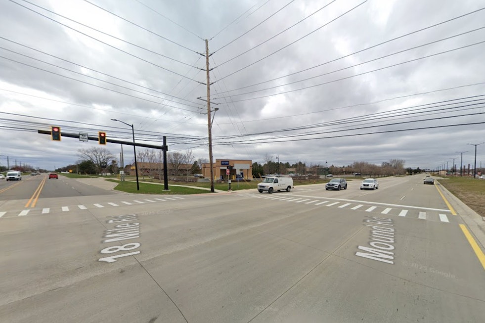 Deadly Crash Shuts Down 18 Mile and Mound in Sterling Heights