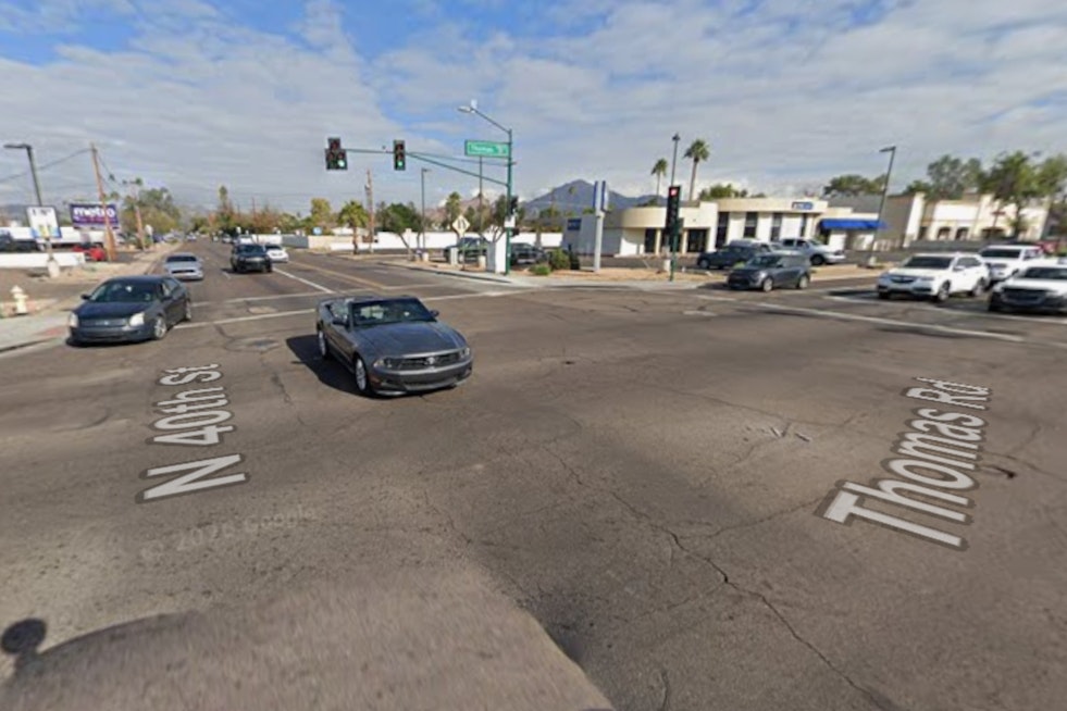 Deadly Dawn Crash On Thomas Road Leaves Phoenix Man Dead, Woman Seriously Hurt