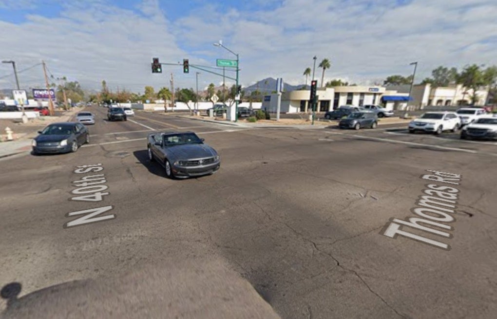 Deadly Dawn Crash On Thomas Road Leaves Phoenix Man Dead, Woman Seriously Hurt