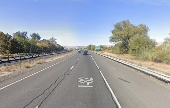 Deadly Late-Night I-82 Crash Kills Union Gap Pedestrian Near Valley Mall