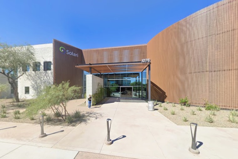 Desert Lifeline Cut Off, Arizona 2-1-1 Operators Silenced After Budget Ax