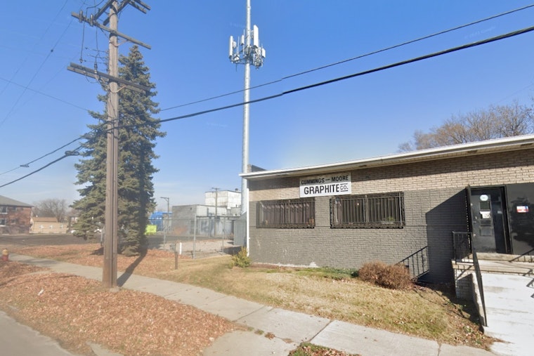 Detroit Graphite Blaze Chokes West Side in Towering Black Smoke