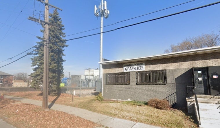Detroit Graphite Blaze Chokes West Side in Towering Black Smoke