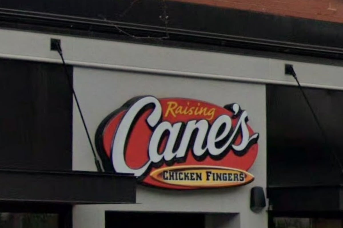DFW Fliers Score 24/7 Chicken Fix As Raising Cane's Lands In Terminal B